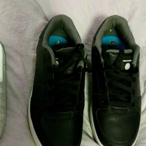 Skechers light up tennis shoes